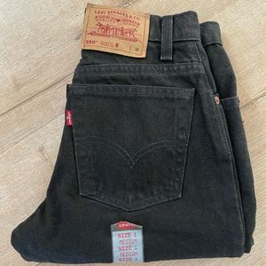 Vintage Levi’s black jean - 550 relaxed fit taped leg - Size 24 - NEW